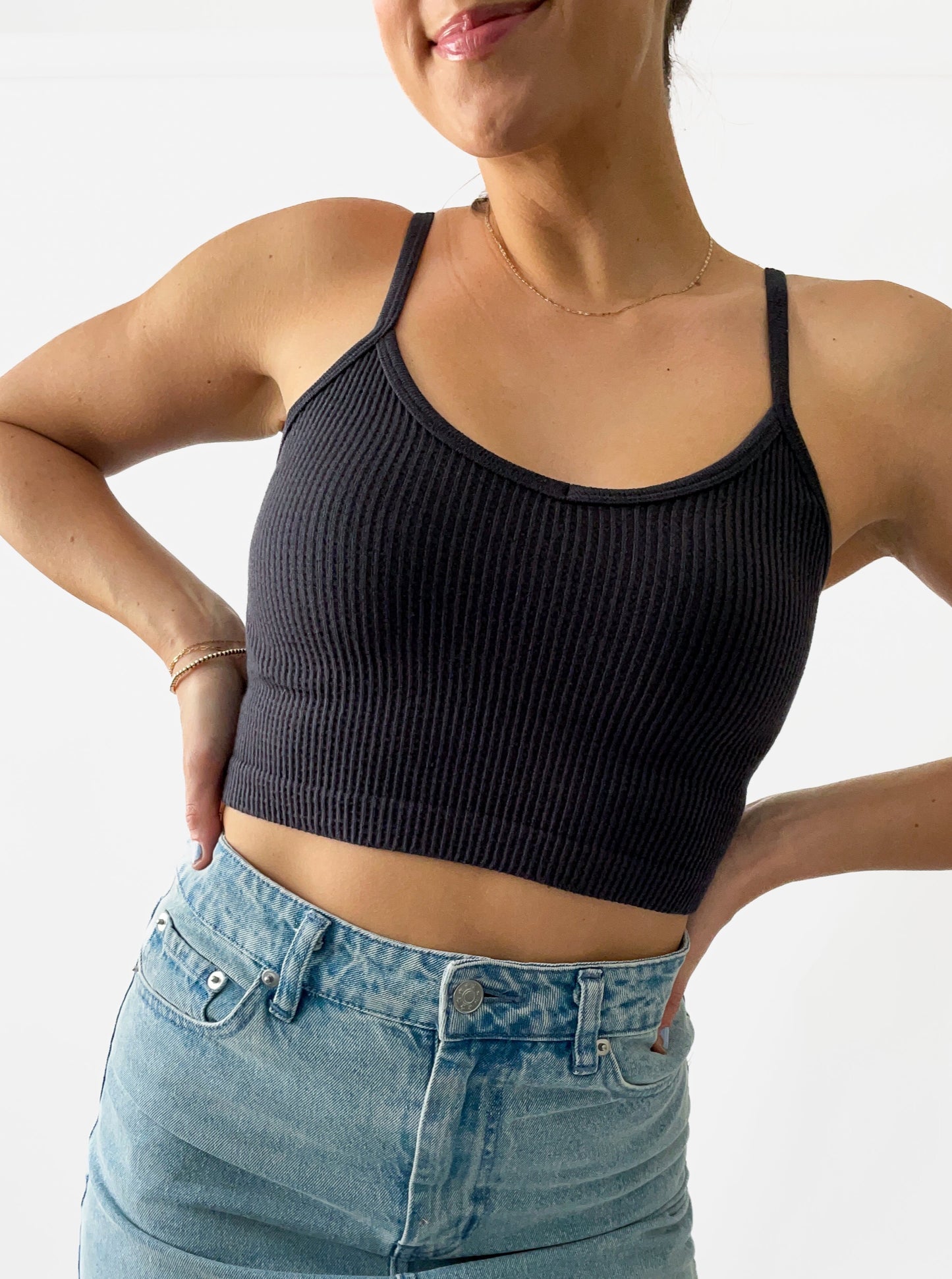 Black Seamless Crop Tank