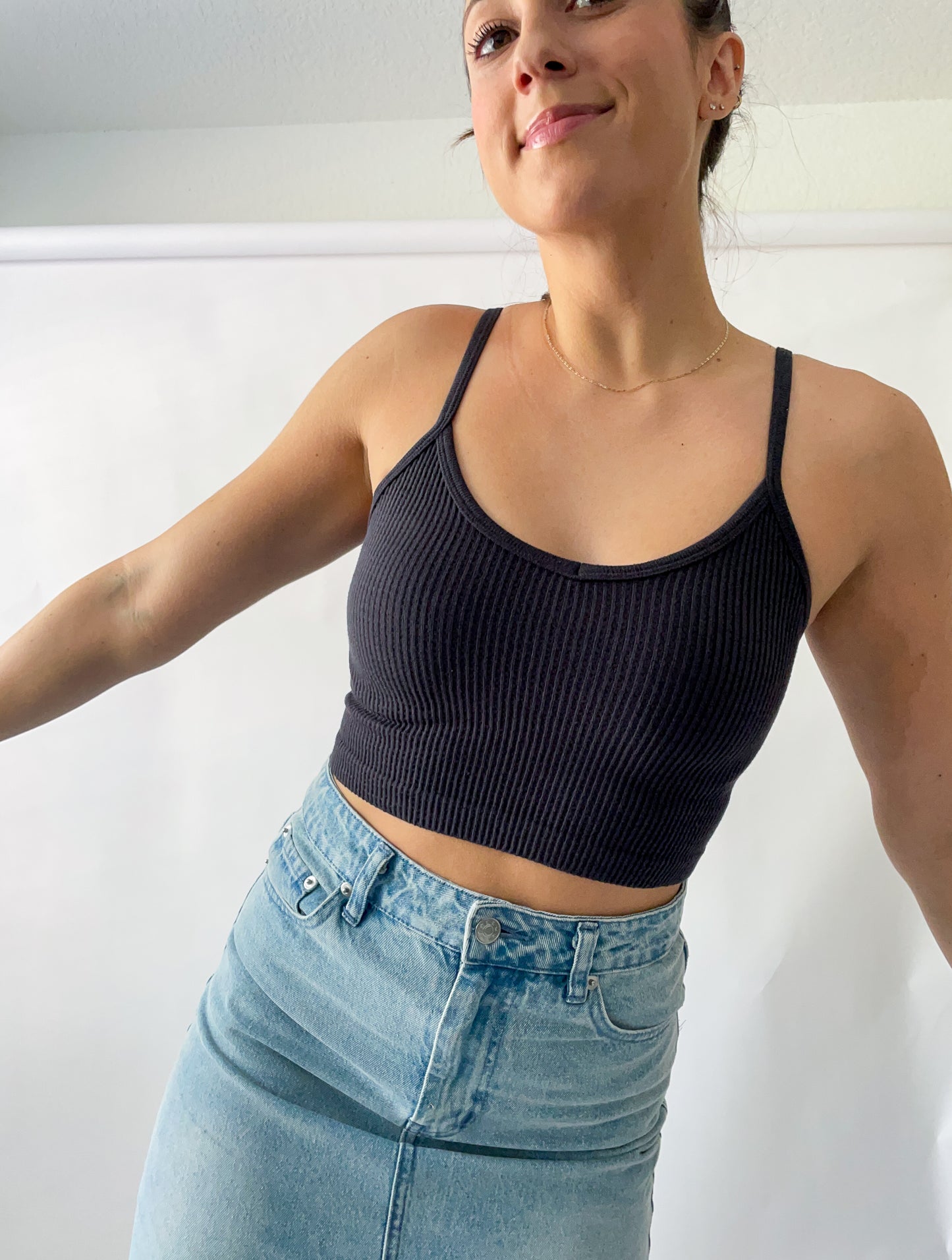 Black Seamless Crop Tank