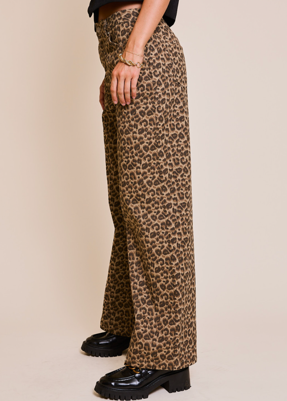 Wide Leg Leopard Jeans