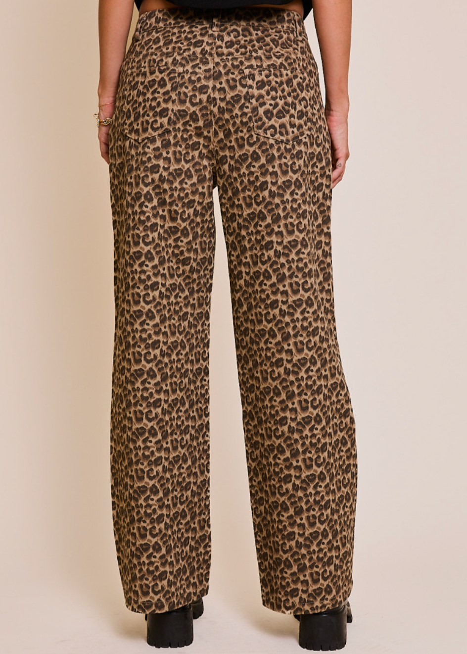 Wide Leg Leopard Jeans